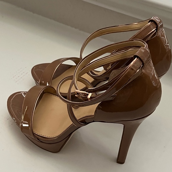 Gianni Bini heel - Picture 2 of 4